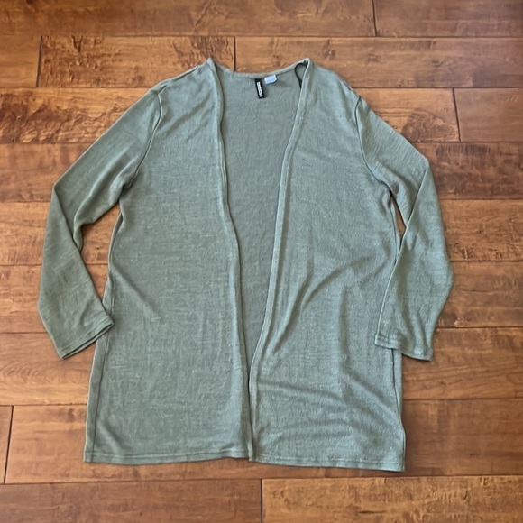 Divided Olive Green Color Open Front Cardigan - Picture 2 of 6